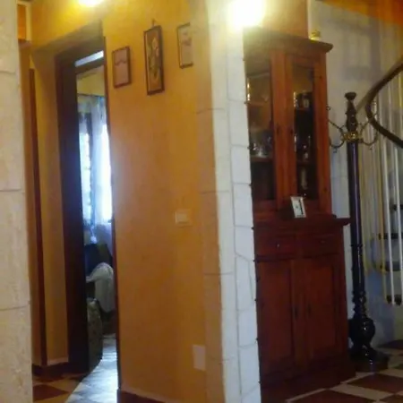 A Manghisi *