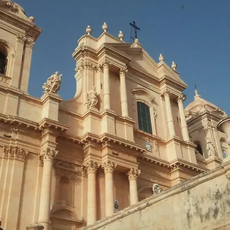 A Manghisi *