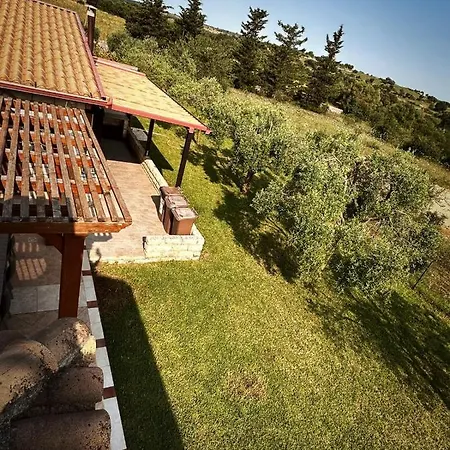 A Manghisi Holiday home *