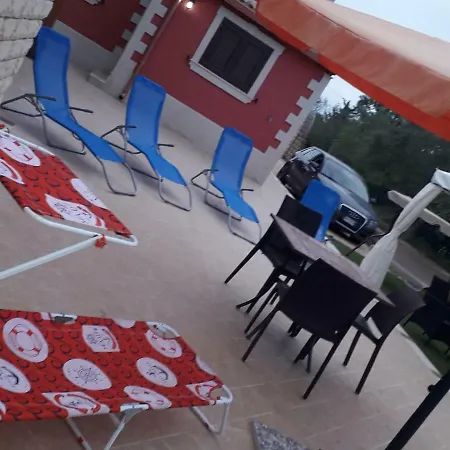 A Manghisi * Petracca
